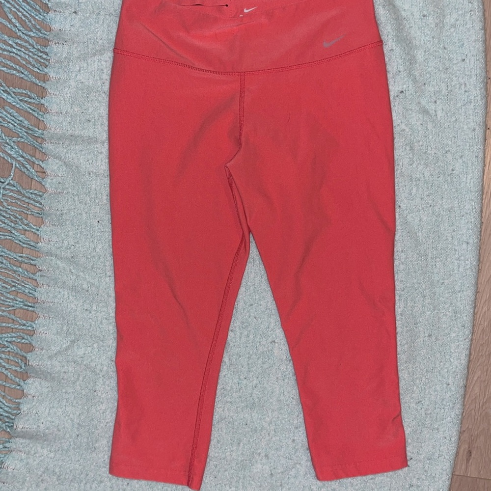 Nike dry fit capri length active wear